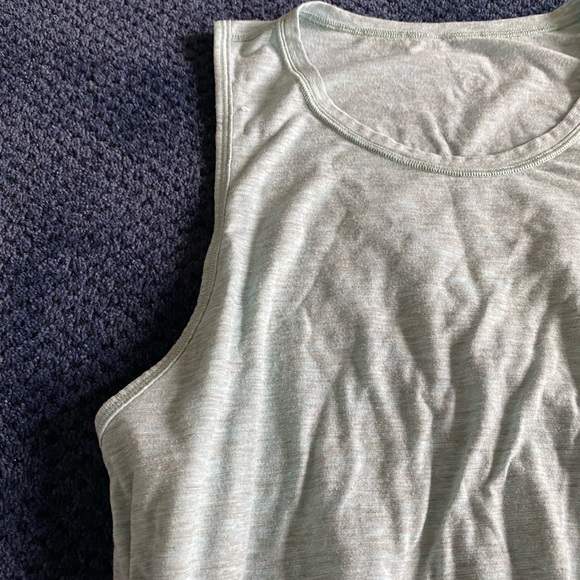 GUC Lululemon tank - Picture 5 of 6